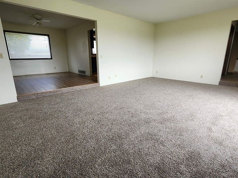 288 S 123 W photo 4
