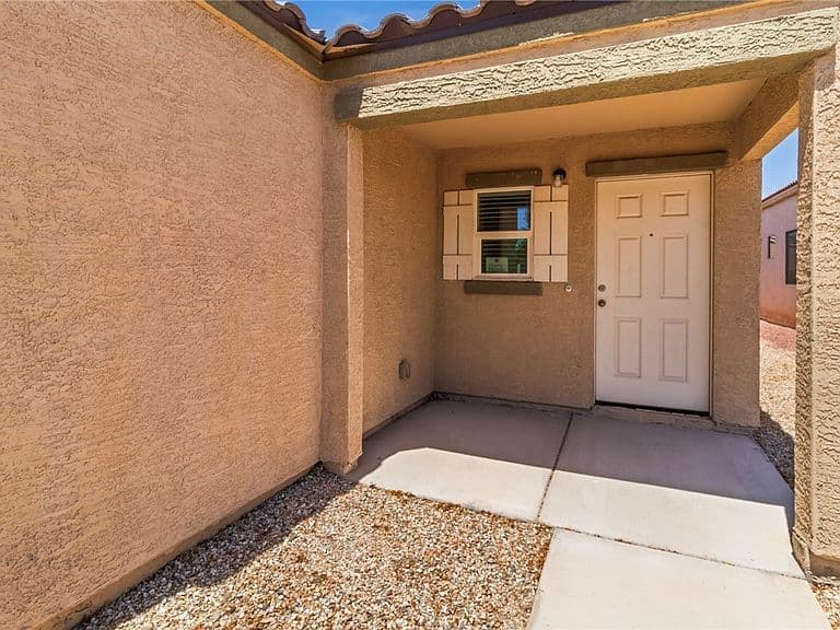 1131 Pear Tree Lane photo 2