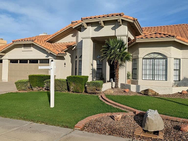 3360 S OLEANDER Drive photo 1