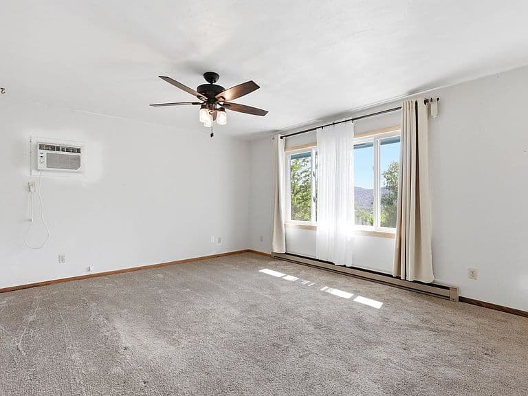 2518 Washington Ave photo 5