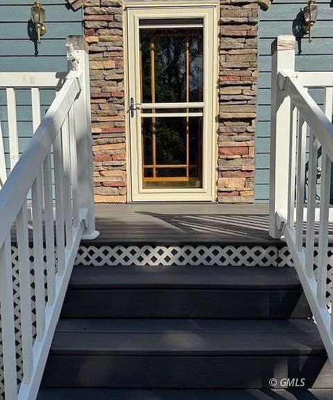 606 N Meade Ave photo 3