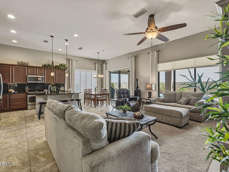 4895 W PICACHO Drive photo 3