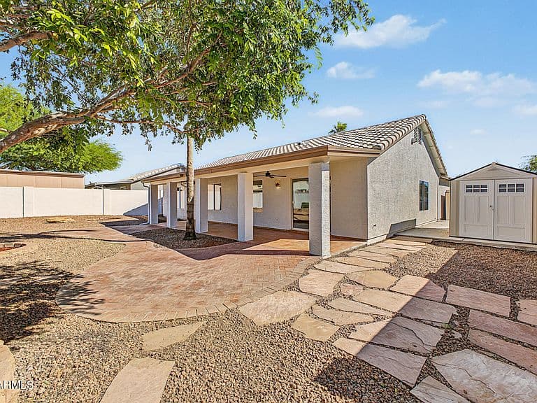 6252 E PORTIA Street photo 4