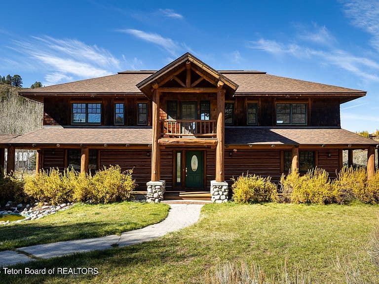 515 Saddle Butte Way photo 3