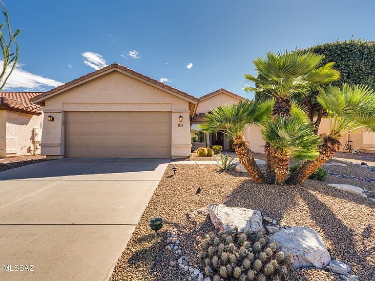 838 N Turquoise Vista Dr photo 2
