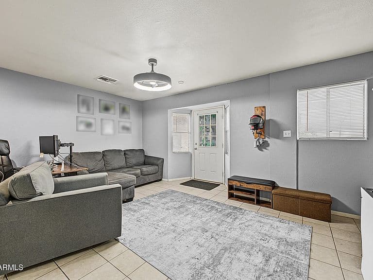 5345 W COUNTRY GABLES Drive photo 4