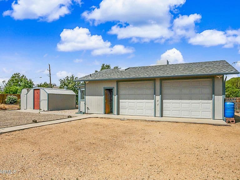 3024 N LYNX LAKE Drive photo 3