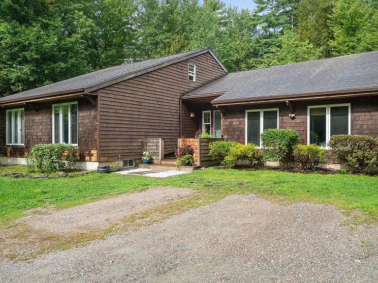 76 Catella Road photo 4