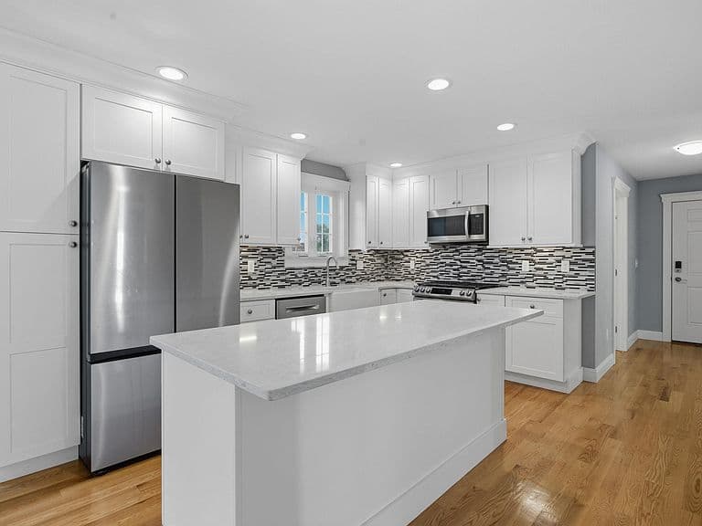 302 Straw Road photo 4