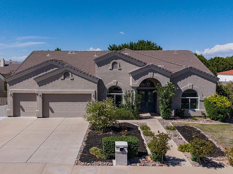 2140 E MALLORY Street photo 1
