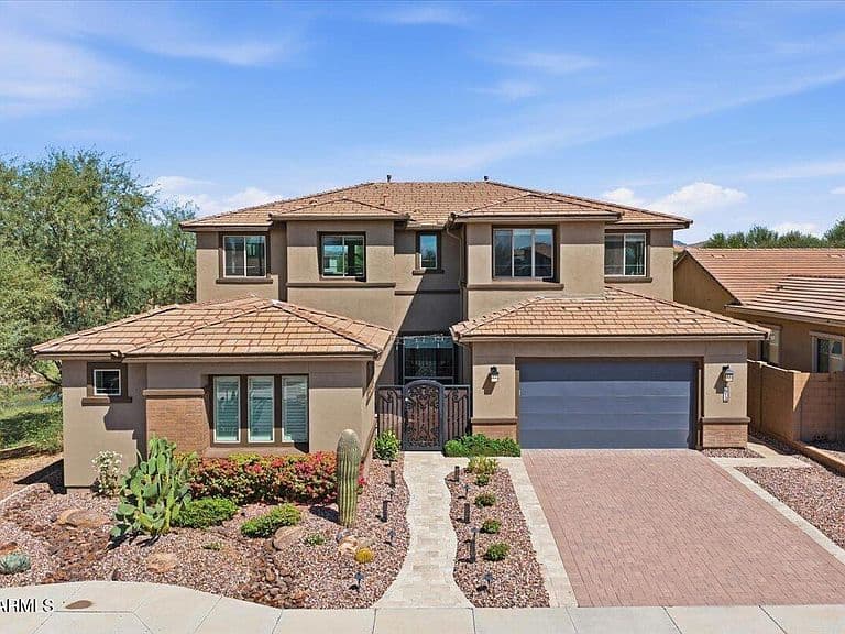 2914 E LOS GATOS Drive photo 2