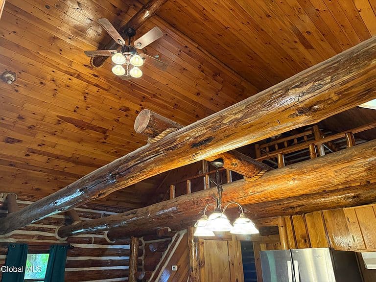 183 Wicked Hollow Way photo 3