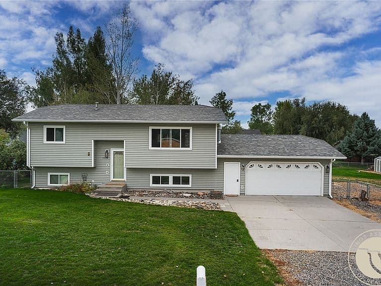 3428 Carmel Dr photo 2
