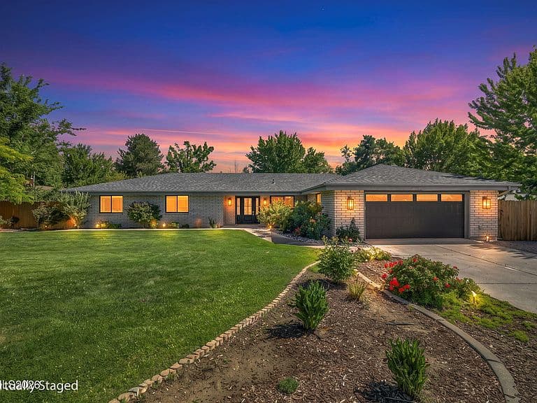 3233 Harvard Dr photo 1