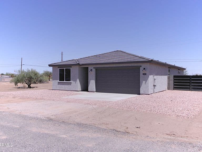 3220 W SOLANO Drive photo 2