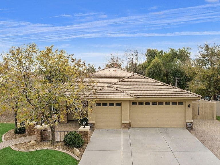 2693 E Birchwood Place photo 5