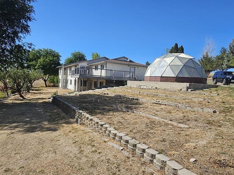 9590 Foothill Rd photo 2