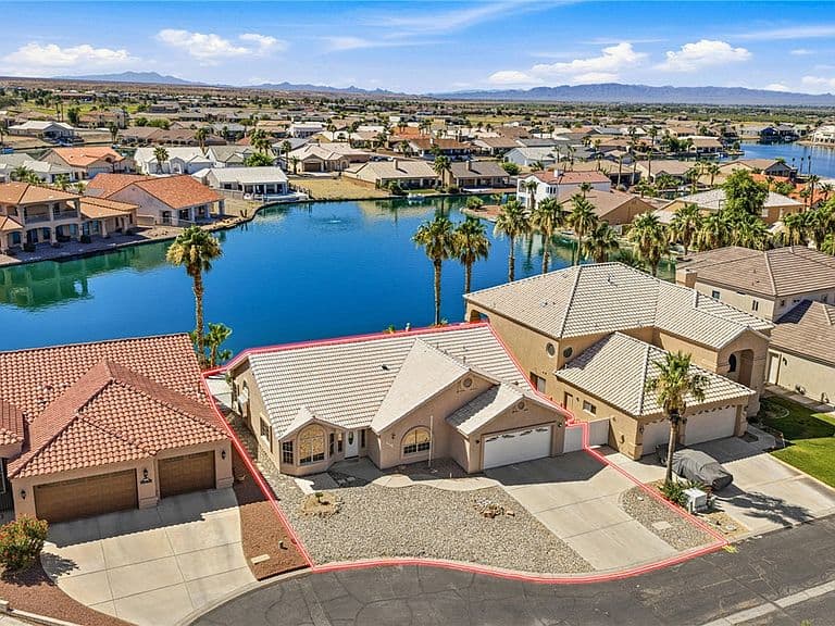 6102 S Los Lagos Circle photo 2