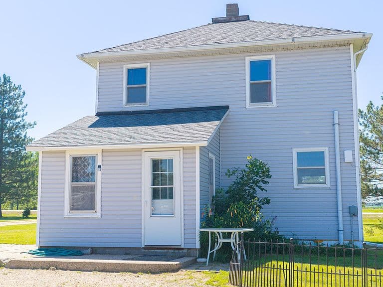 18704 450th Ave photo 3