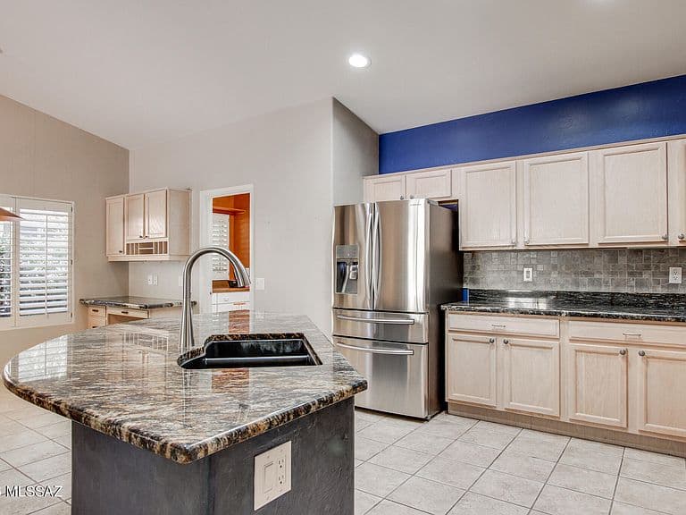 63134 E Flower Ridge Dr photo 4