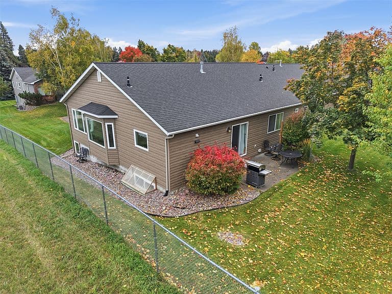 309 Commons Way photo 3