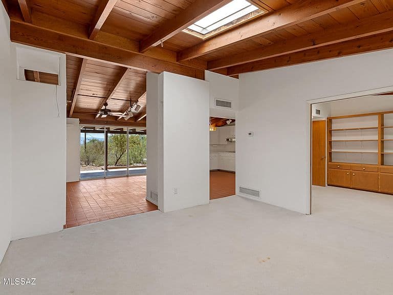 1543 N Plaza De Lirios photo 4