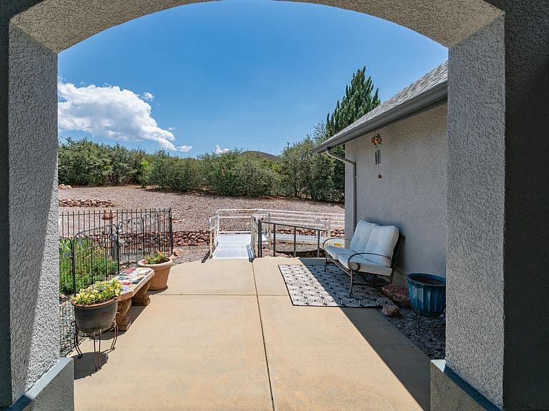 14324 E MEADOW Road photo 3