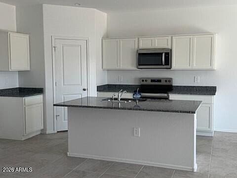 1432 W WALTON Avenue photo 5
