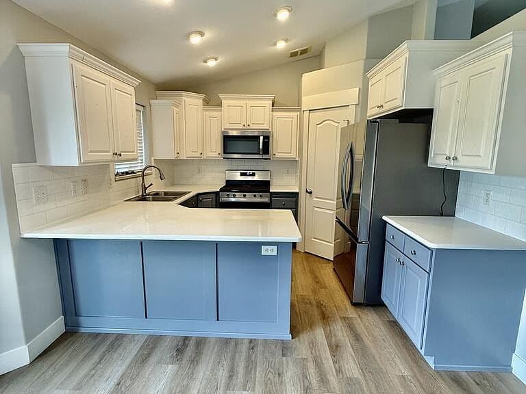 534 S Holladay Dr photo 5