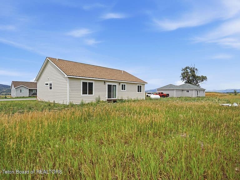 146 Rusty Springs Ln photo 4
