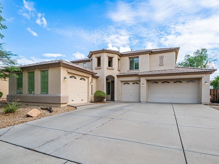 15654 W Yucatan Dr photo 2