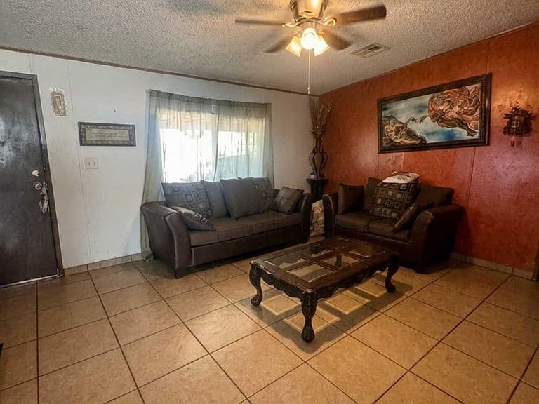 17611 S Avenue A #1/2 photo 2