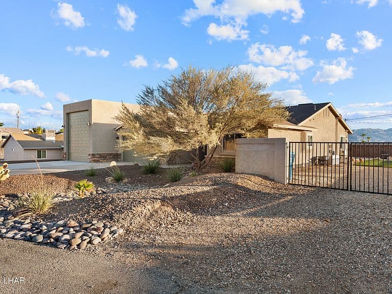 3235 Poppy Trail Pl photo 3