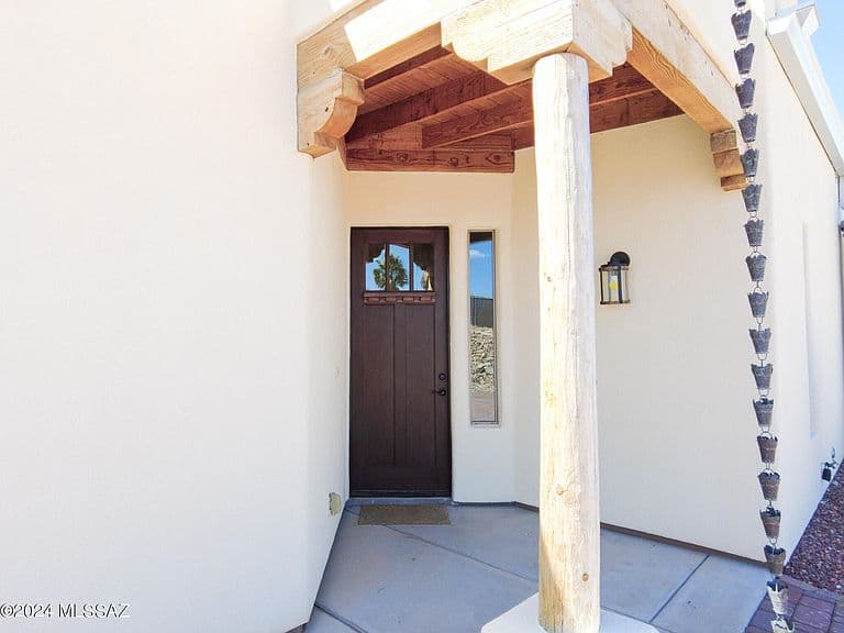 1627 E Goldenrod Ln photo 5