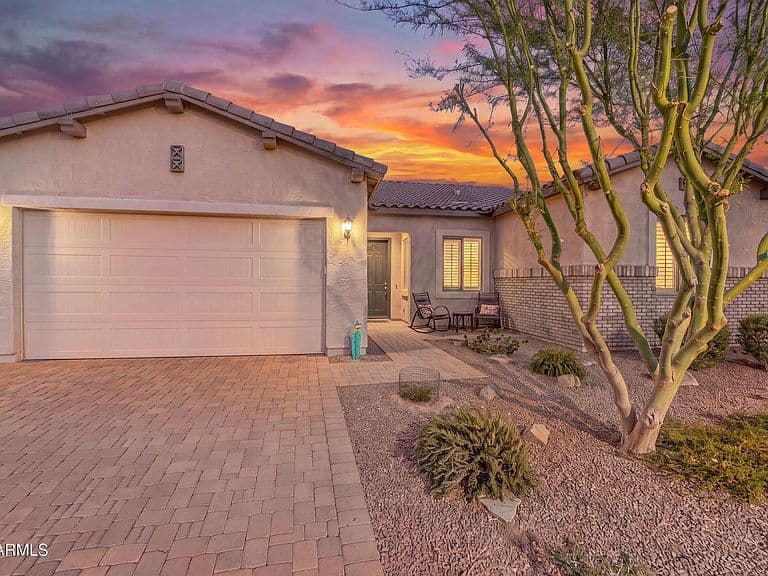16155 S 178TH Drive photo 4