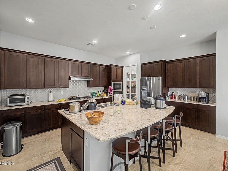 42146 W CENTENNIAL Court photo 4