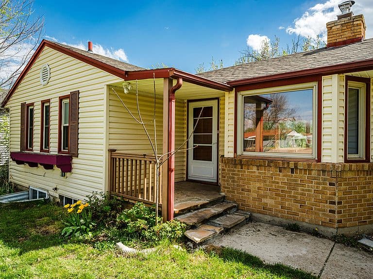 936 Laclede St photo 4