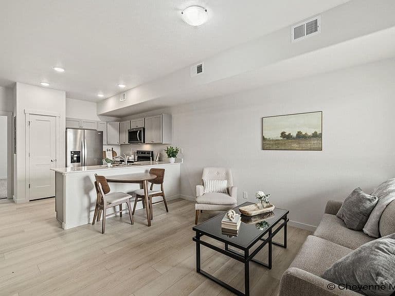 1717 Kade Ct photo 4