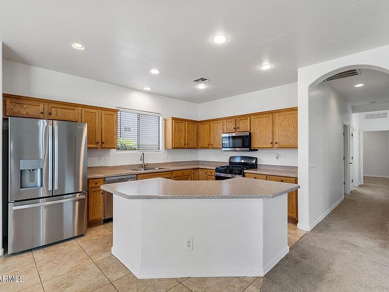 13518 W EVANS Drive photo 2