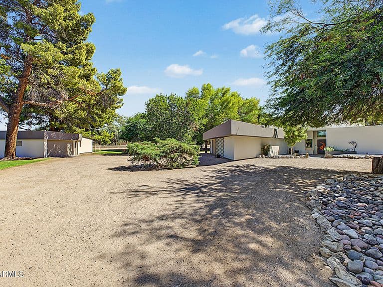 1535 E GUNSTOCK Circle photo 3