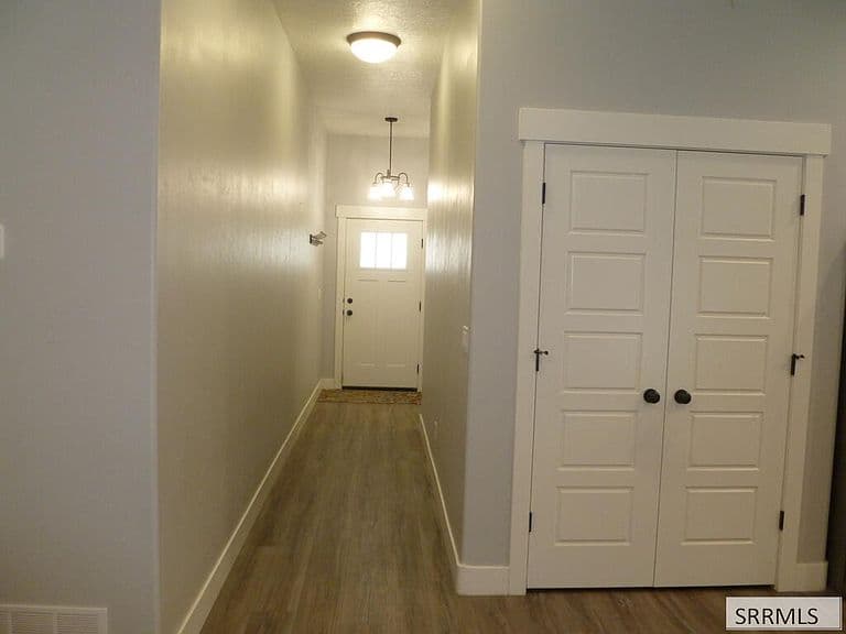 5054 Jake Ave photo 3