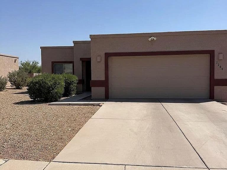 2266 E Sunland Vis photo 1