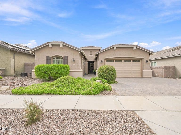 20575 E ARROWHEAD Trail photo 2