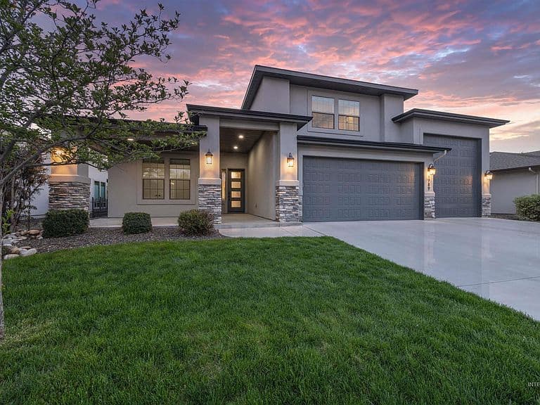 1789 N Monterossa Way photo 1