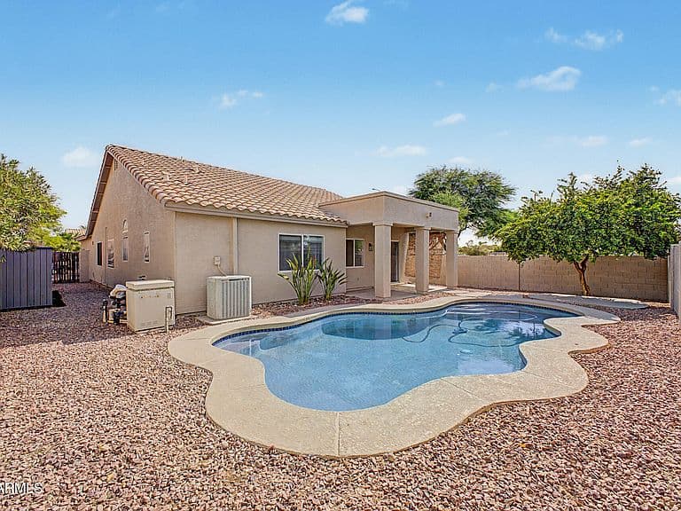 984 W MORELOS Street photo 4