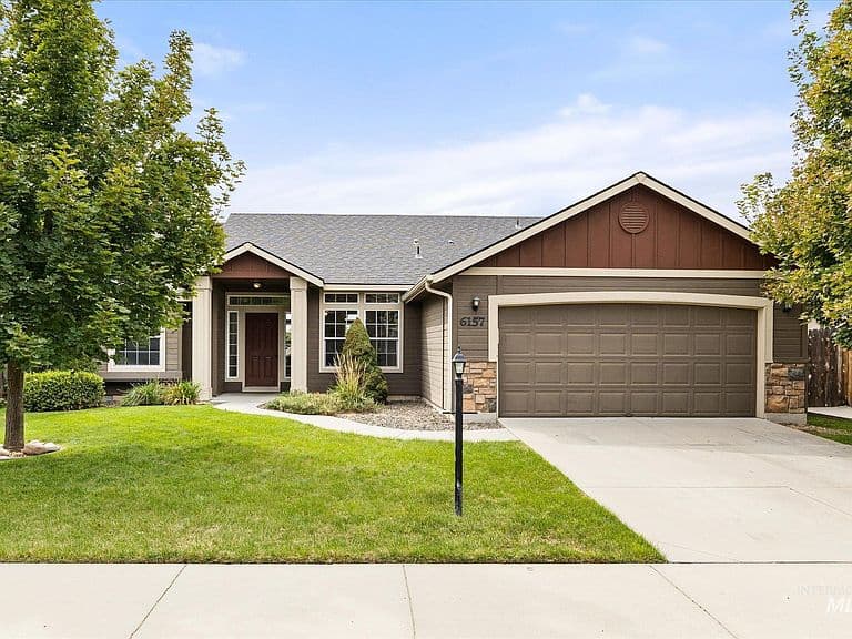 6157 N Silver Elm Way photo 1