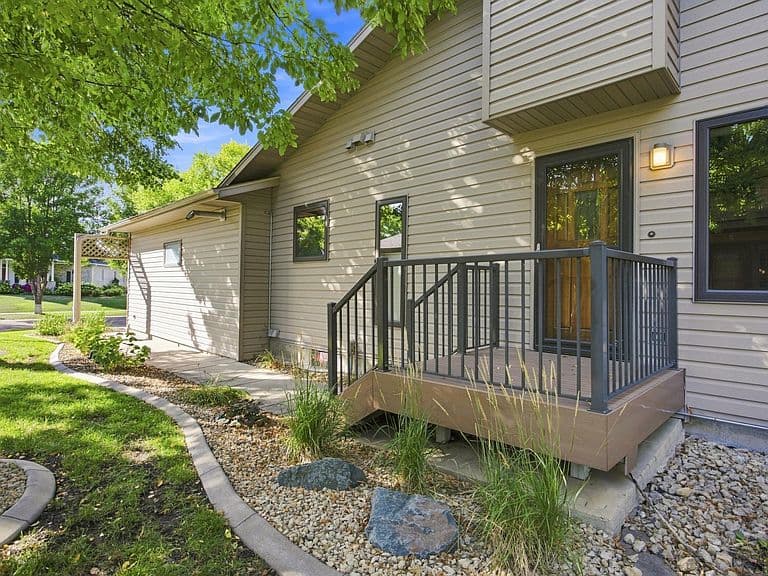 2708 27th St S photo 2