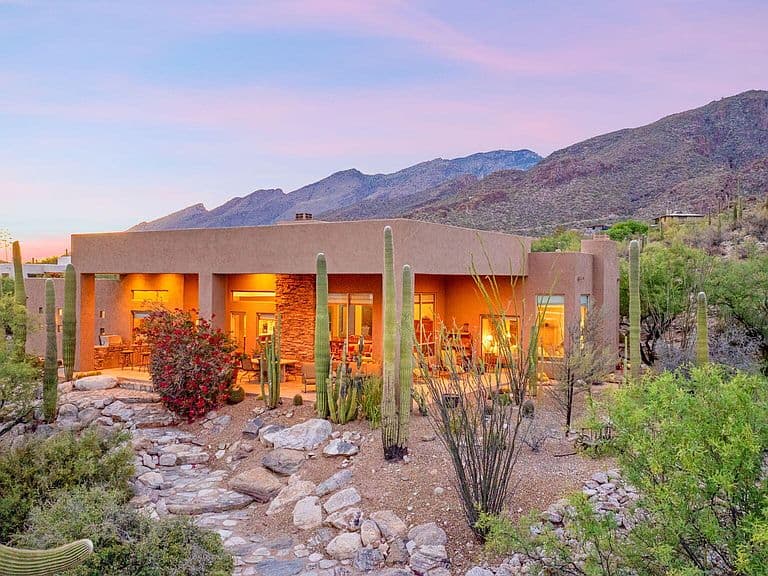 6342 N Sabino Shadow Ln photo 1