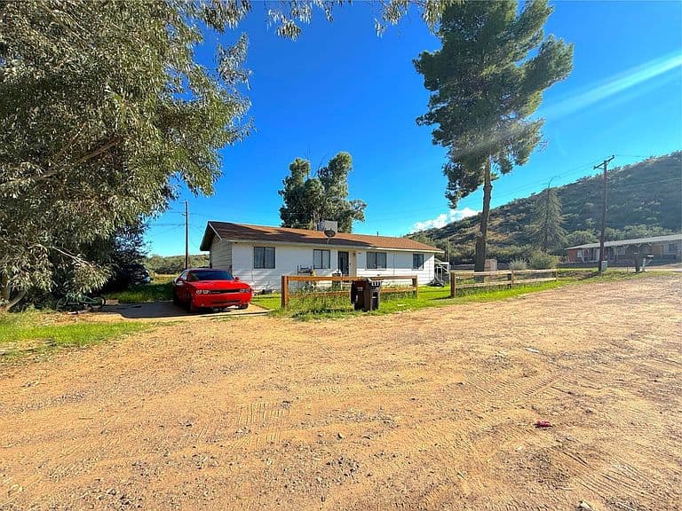 1651 N Wheatfields Rd photo 2