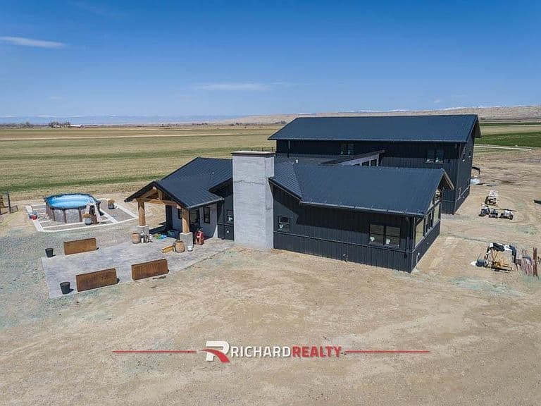 835 N Road 11 photo 2